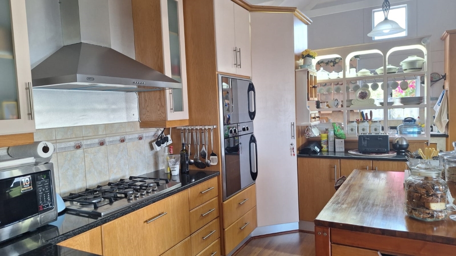 3 Bedroom Property for Sale in Stilbaai Wes Western Cape